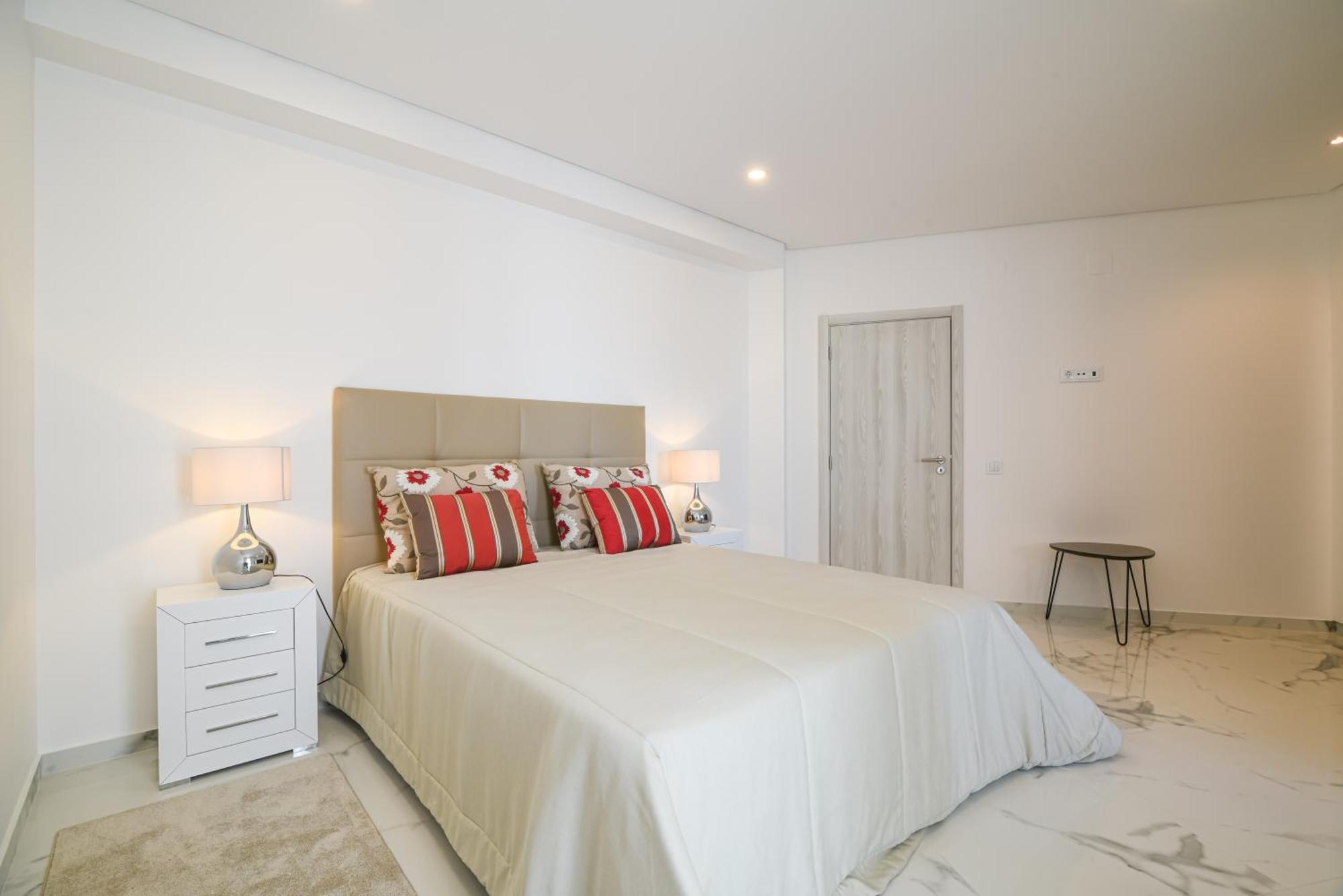 The Penthouse In Praia Da Rocha Портиман Экстерьер фото