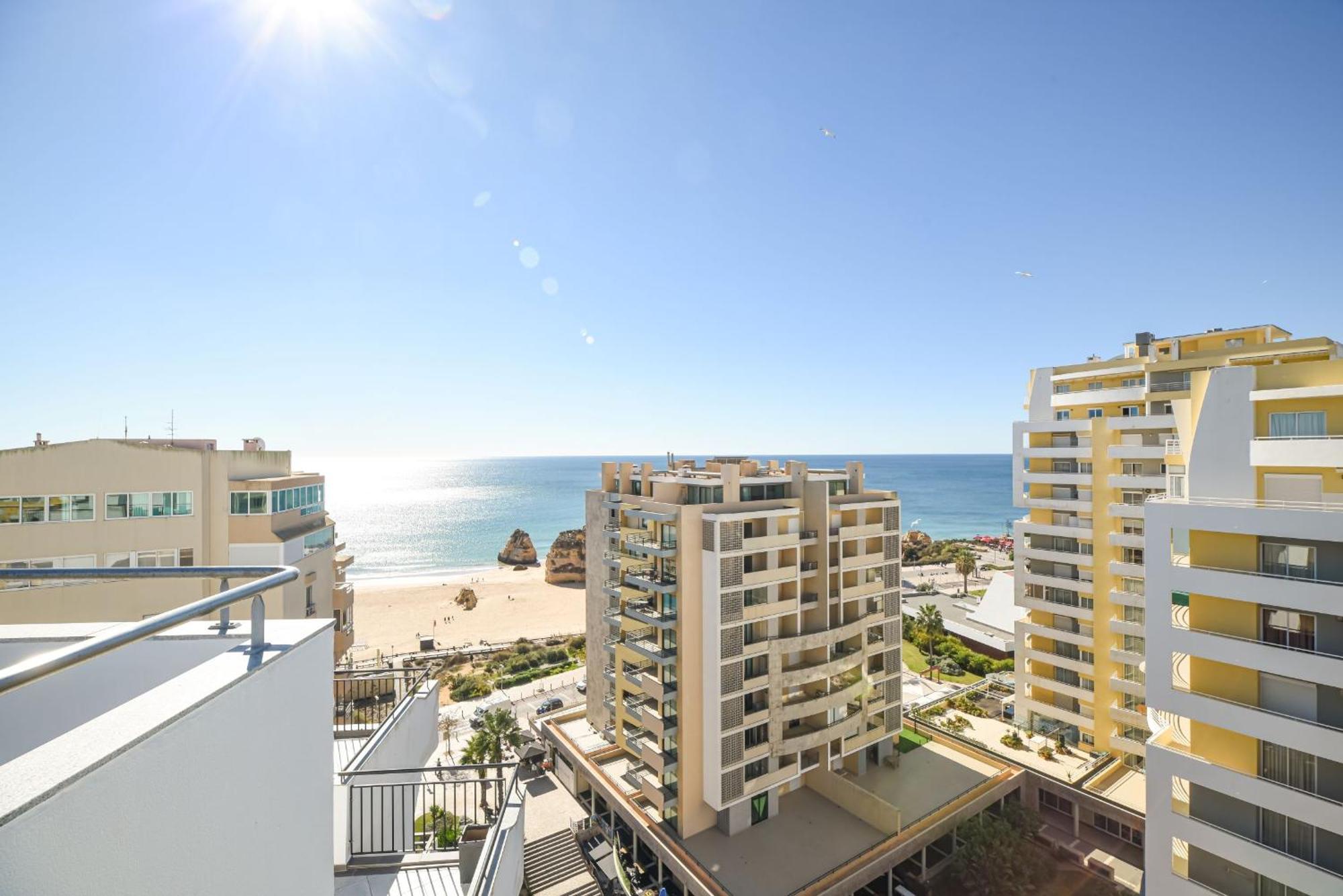 The Penthouse In Praia Da Rocha Портиман Экстерьер фото